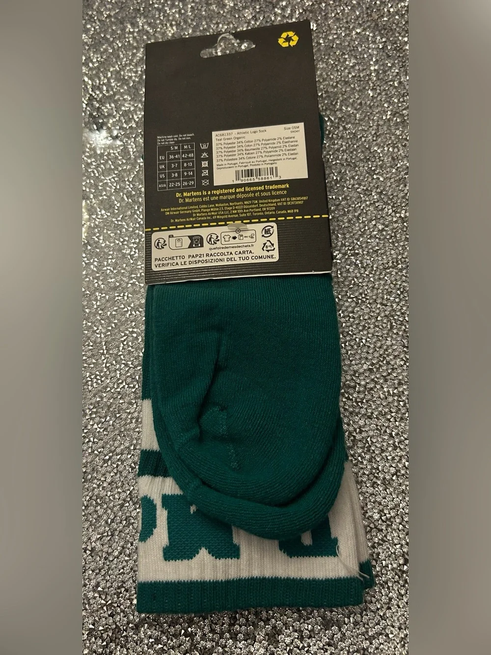 Dr. Martens Green & White Ribbed Crew Socks